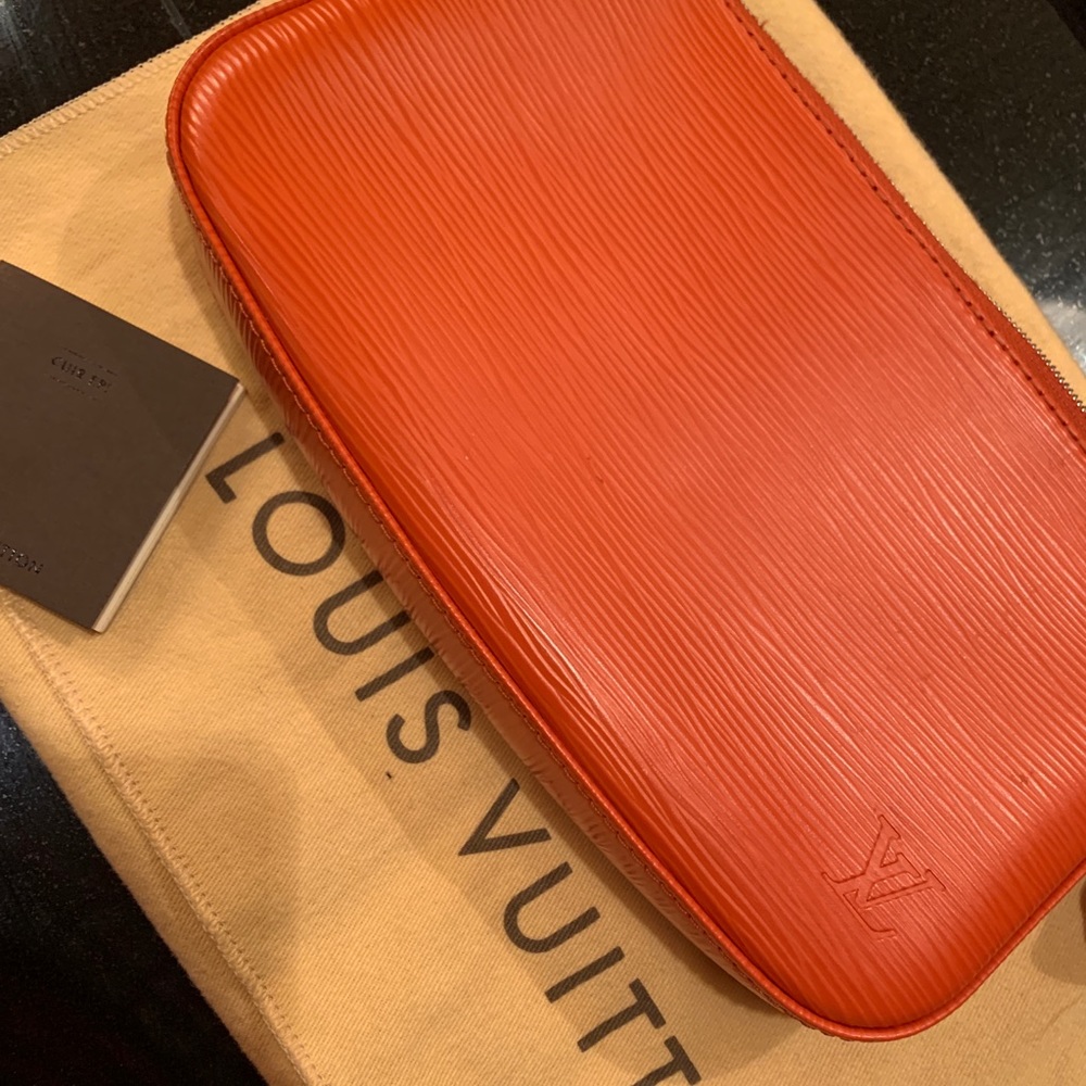 Louis Vuitton Pochette de Jour